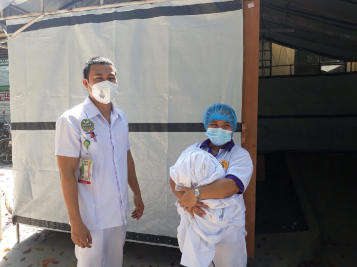 hospital workers wearing PPE in the Philippines