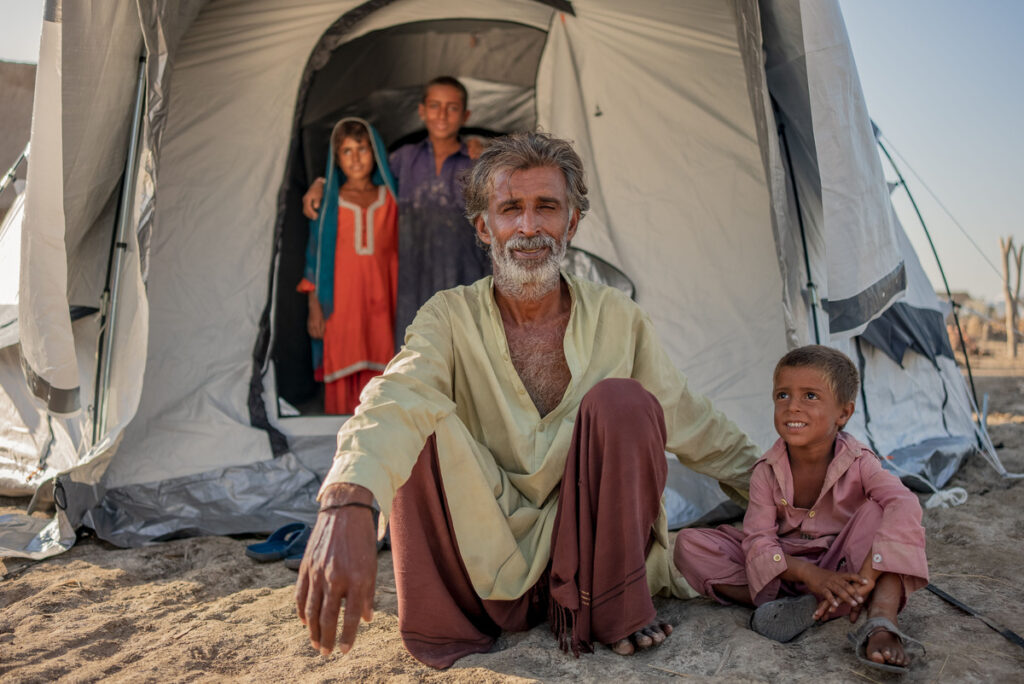 A reason to say thank you. Abdul, a father of four, received ShelterBox aid after losing his home to flooding in Pakistan earlier this year. They are joyful to have a roof over their heads.
